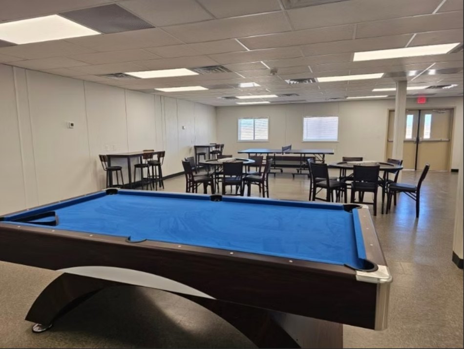 Recreation room with pool table